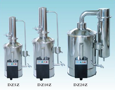 不锈钢蒸馏水器DZ10
